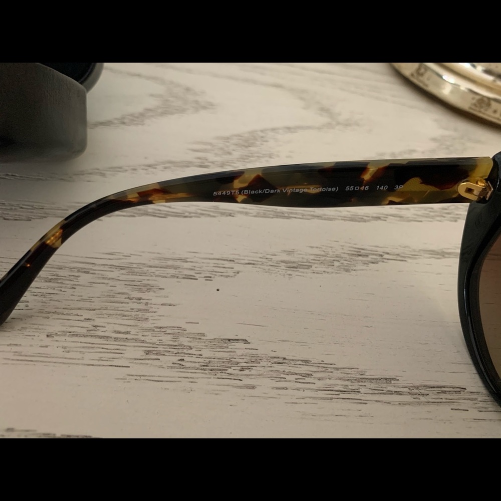 Coach sunglasses - Picture 7 of 8
